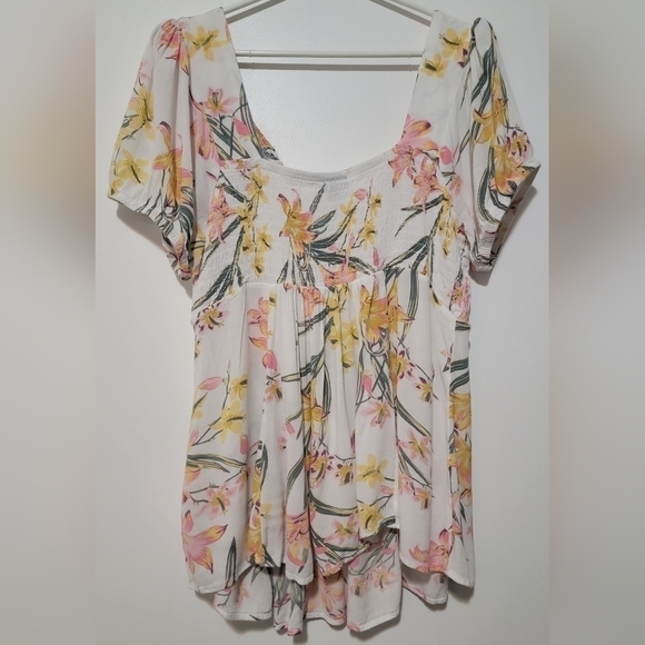 Torrid Floral Top - Picture 2 of 3